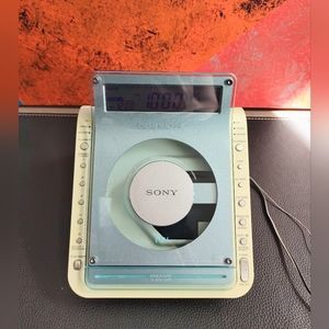 SONY DREAM MACHINE/CD Player/Radio/Clock/Alarm